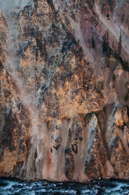 Yellowstone Canyon 6920 - Copy.jpg